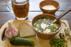 окрошка на пиве хороша в жару и в любую другую погоду